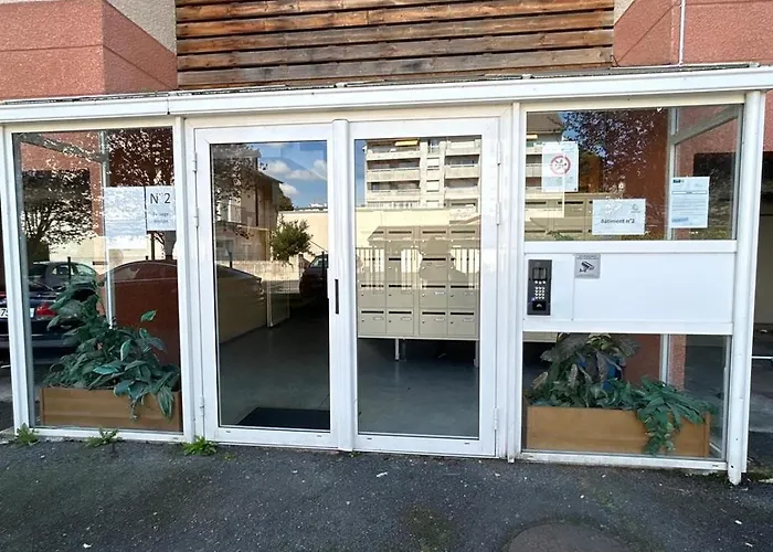 Havre De Paix Parking 公寓 *